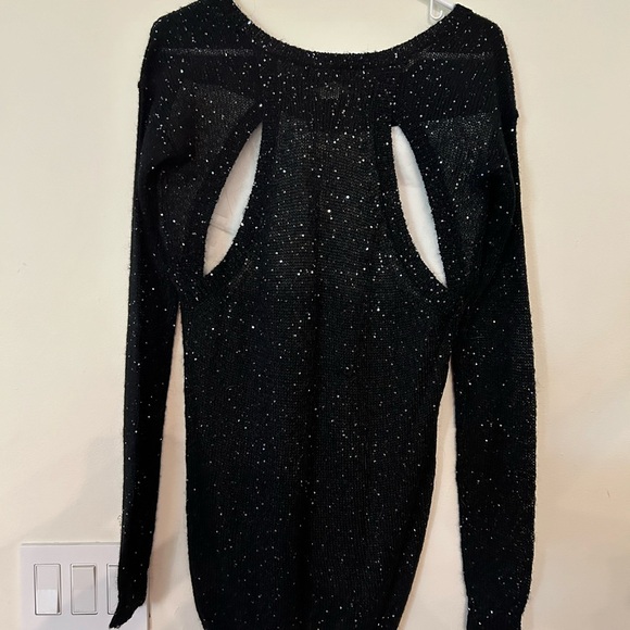 NWT Arden B Lightweight Long Sleeve Sequined Black Sweater. Size Small - Picture 3 of 4